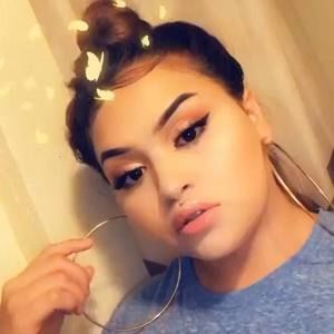 Meet your Posher, Lizabeth